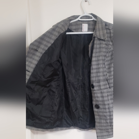 women's jacket - Picture 3 of 4